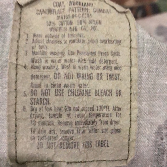 Vintage Woodland Camo Combat Jacket no size but fits small to medium - Picture 4 of 5